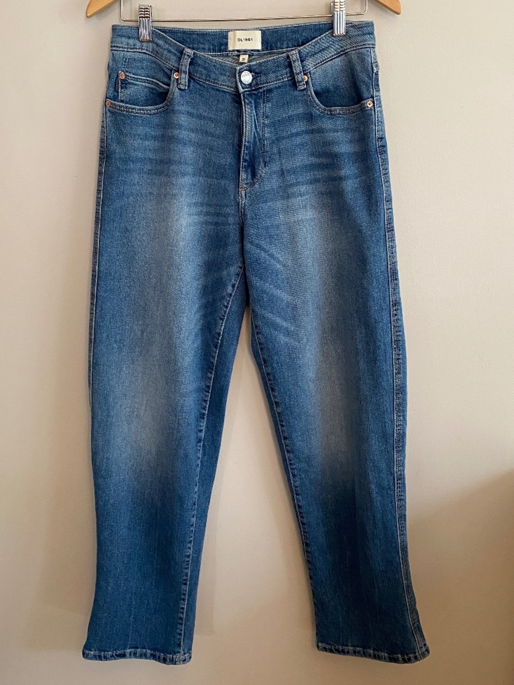 DL1961 Thea Relaxed Boyfriend Jeans - Picture 9 of 14